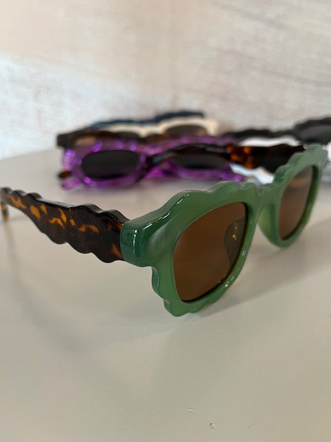 Catch the Wave Sunnies