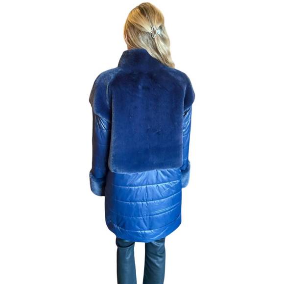 Convertible Blue Fur