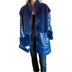 Convertible Blue Fur