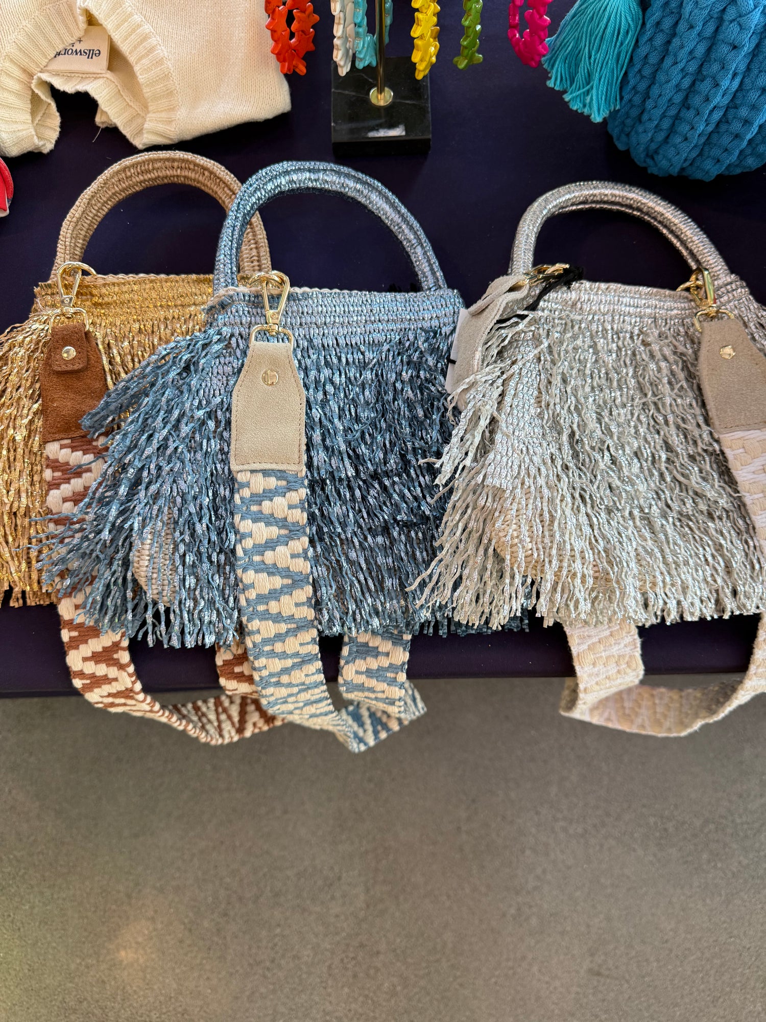 Mini Circle Handle Viamailbag
