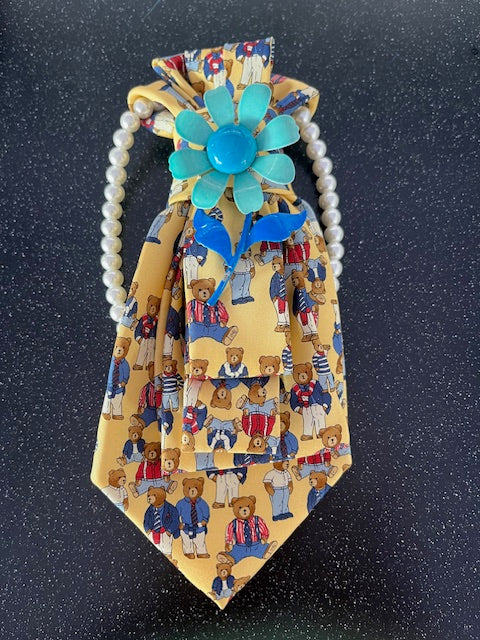 The Bear Tie Necklace